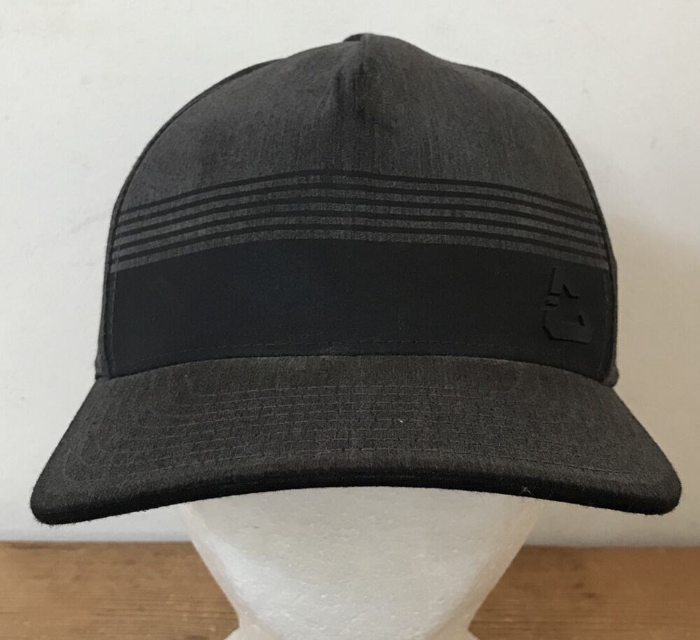 Flexfit Yupoong Gray Black Modern Striped Baseball Cap Hat Fitted S-M